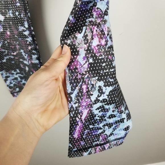 Lululemon all sport crop floral tranquil blue multi, size 4 - Picture 4 of 7